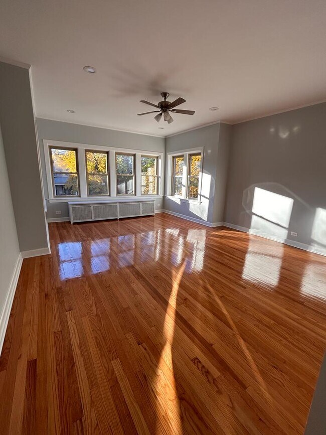 Foto del edificio - 6321-2 N Paulina St