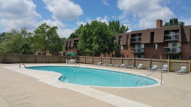Fawn Lake Apartments Photo