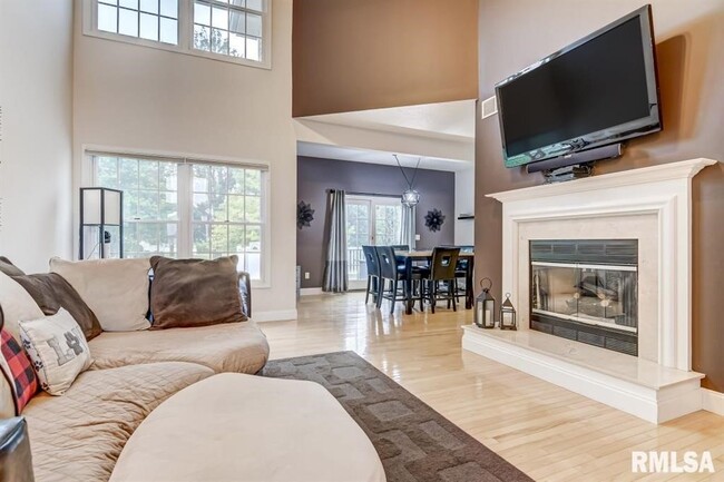 Foto del edificio - 2703 Amelia Ct