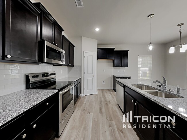 Building Photo - 201 Spring Knoll Drive Charlotte NC