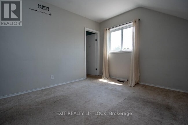 Building Photo - 618 Brown St