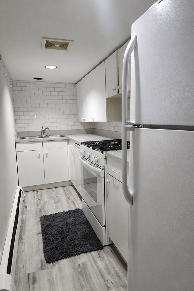 Foto del edificio - 2030 N Clifton Ave