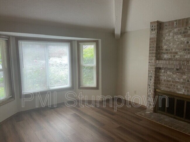 Foto del edificio - 14745 SW Surrey Ct