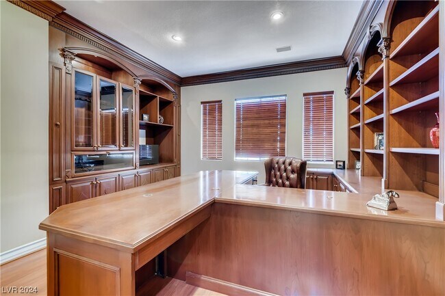 Foto del edificio - 4895 Stavanger Ln