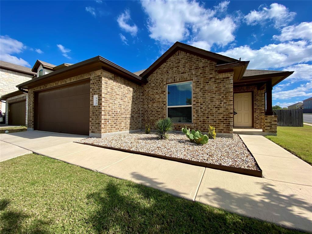 Foto principal - 466 Eagle Brook Ln