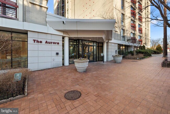 Foto del edificio - 7923 Eastern Ave NW