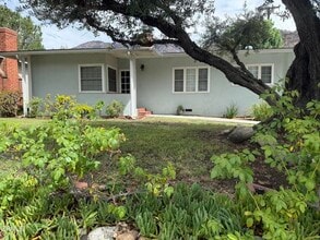 Building Photo - 2387 Glen Canyon Rd