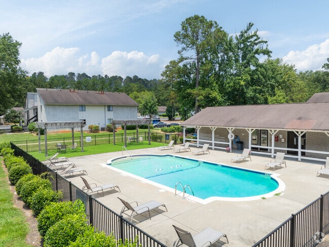 Building Photo - Creekside Apartments