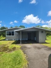 Building Photo - 360 Lama St