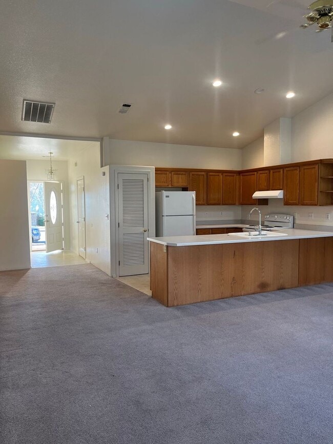 Foto del edificio - 3984-3988 Arrowhead Dr