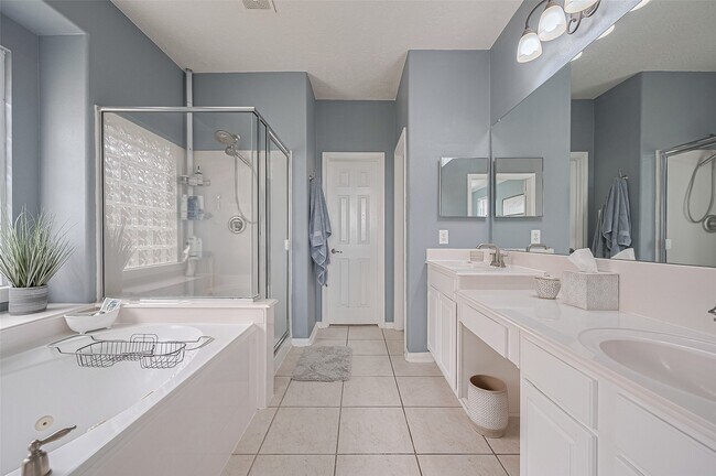 Foto del edificio - 21506 Avalon Queen Dr