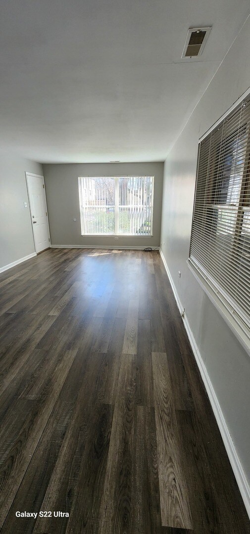 Foto del edificio - 644 W 123rd St