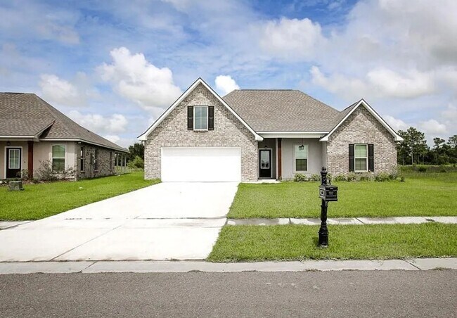 Building Photo - Iowa, Louisiana | House For Rent