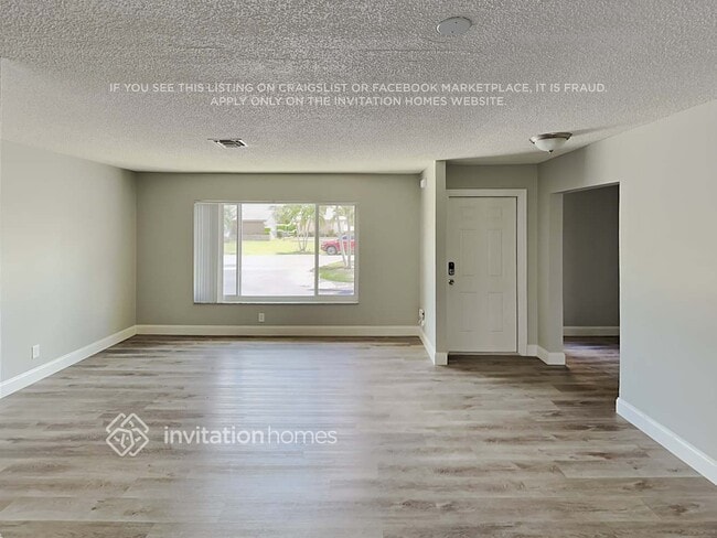 Foto del edificio - 2504 NW 98th Ln