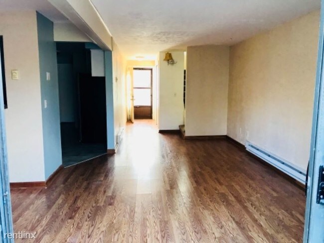 Foto del edificio - 6492 Forest Park Dr