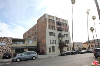 Building Photo - 738 New Hampshire Ave