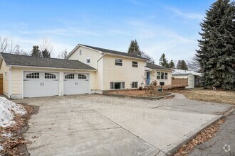 Building Photo - 1017 N 12th St