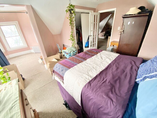 Foto del edificio - 34 Colchester Ave