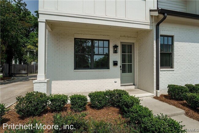 Building Photo - 3 br, 3 bath House - 1407 22nd Avenue