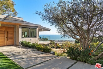 Building Photo - 23812 Malibu Crest Dr