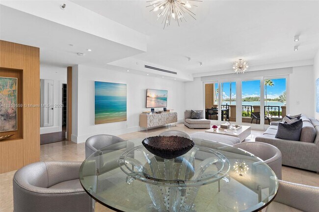 Building Photo - 2122 Fisher Island Dr