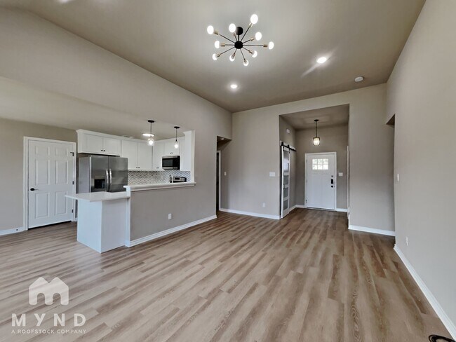 Building Photo - 5401 Ashworth Ct