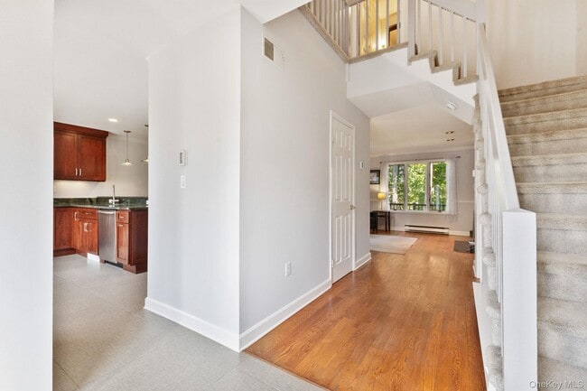 Building Photo - 56 Krystal Dr