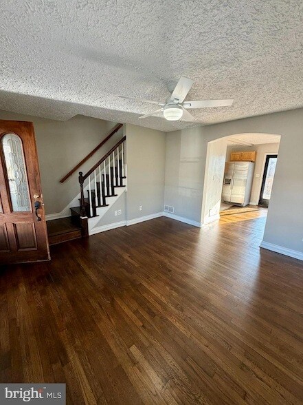 Foto del edificio - 3413 Wallford Dr