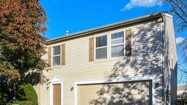 Front - 10307 Hatherley Way