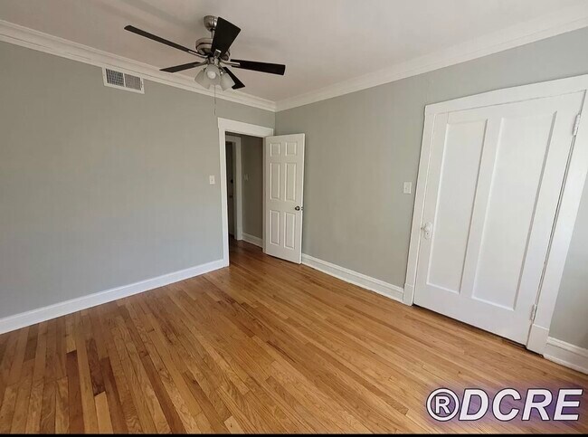 Foto del edificio - 1322 S Lawndale Ave
