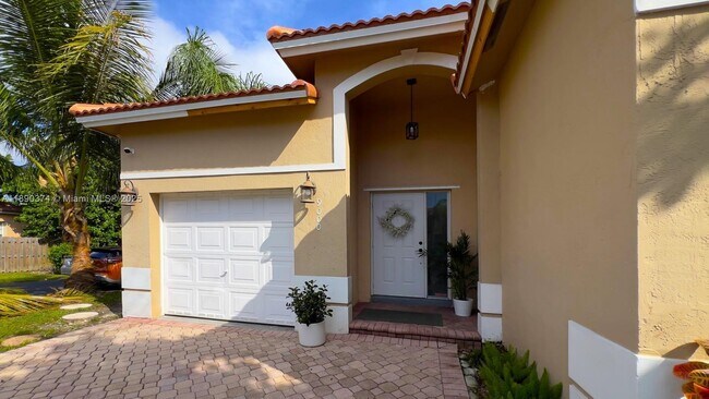 Foto del edificio - 9000 SW 215th Terrace