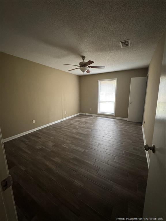 Foto del edificio - 638 Mosswood Ln