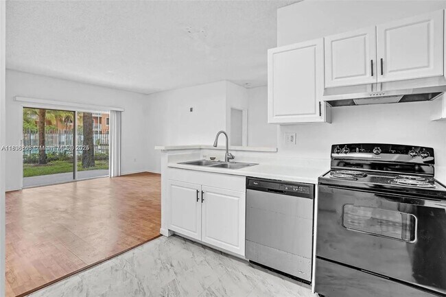 Foto del edificio - 6928 SW 39th St