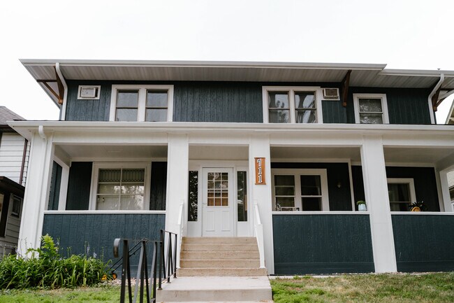 Foto del edificio - 711 S Phillips Ave