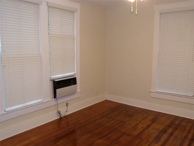 Building Photo - 3416 Morrison St