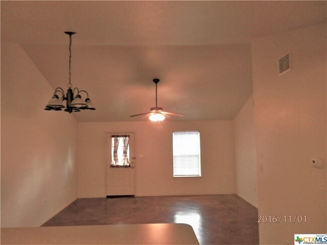 Building Photo - 954 Potthast Dr