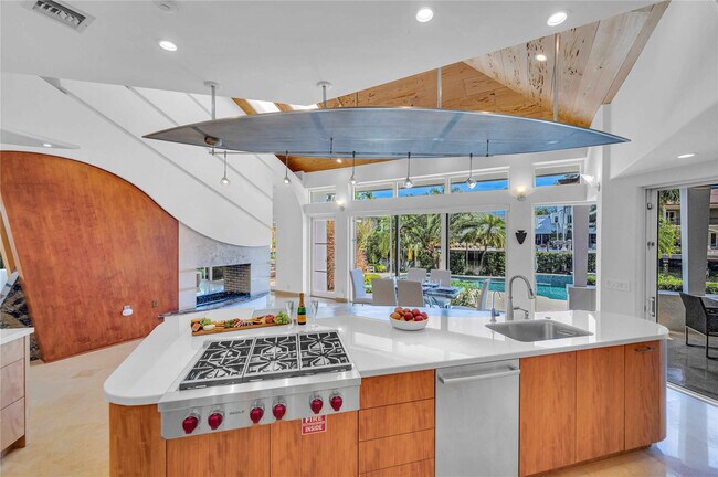 Foto del edificio - 74 Nurmi Dr