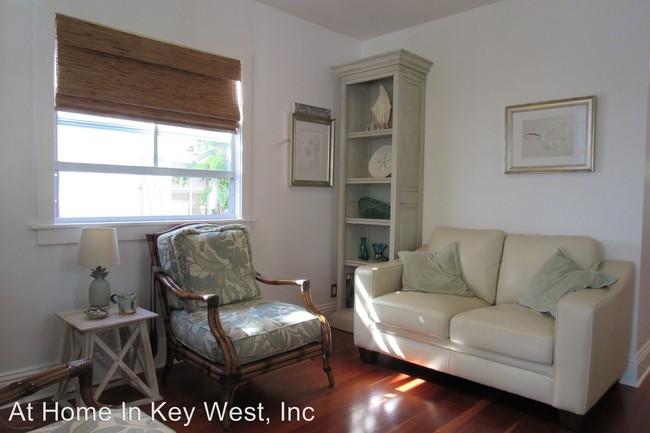 Building Photo - 2 br, 2 bath House - 907 South Street