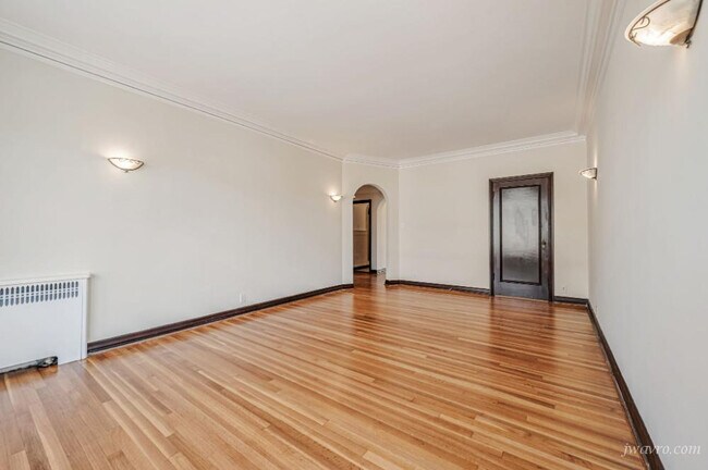 Foto del edificio - 1695 North Point St