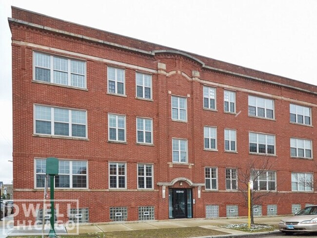 Foto del edificio - 3205 W George St