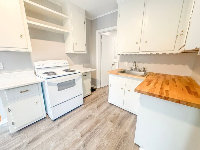 Foto del edificio - 224 Millville Ave