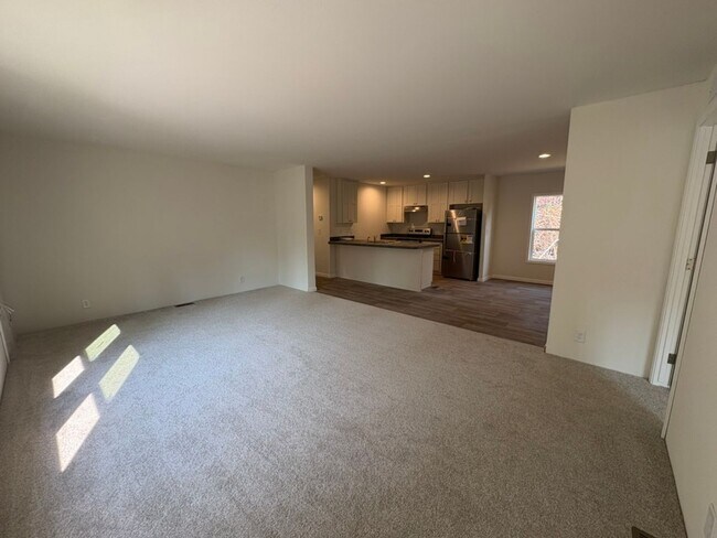 Foto del edificio - New 3 Bed 2 Bath Home - Pictures Coming Soon!