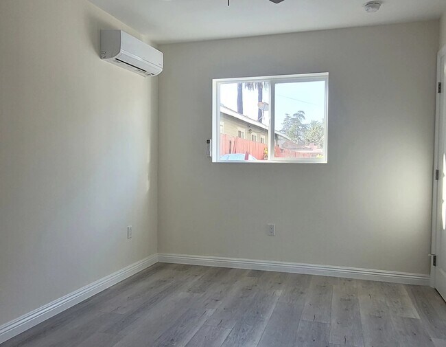 Building Photo - 1632 Middleton Pl