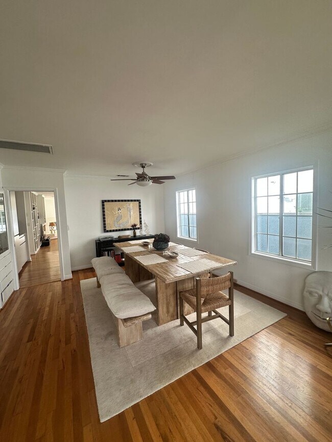 Foto del edificio - Lovely Home in the Kentwood area of Westchester