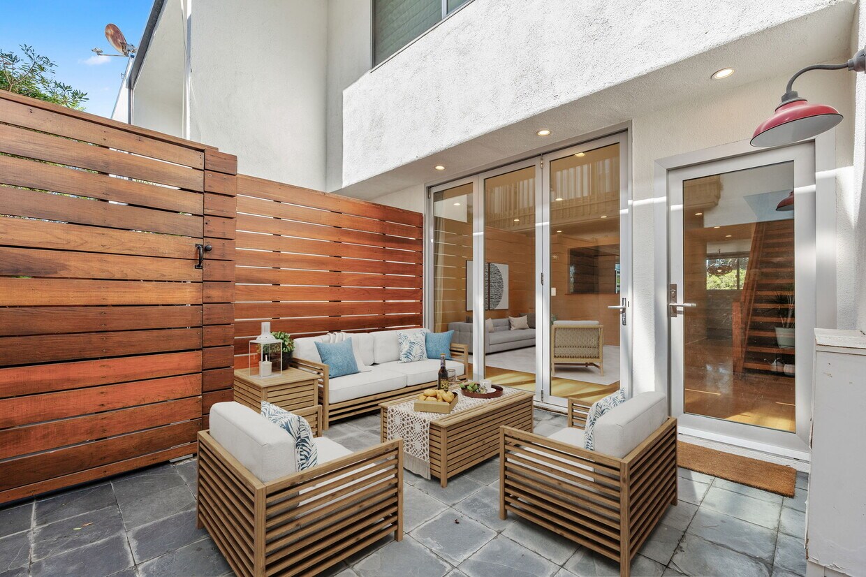 Foto principal - 630 Raymond Ave