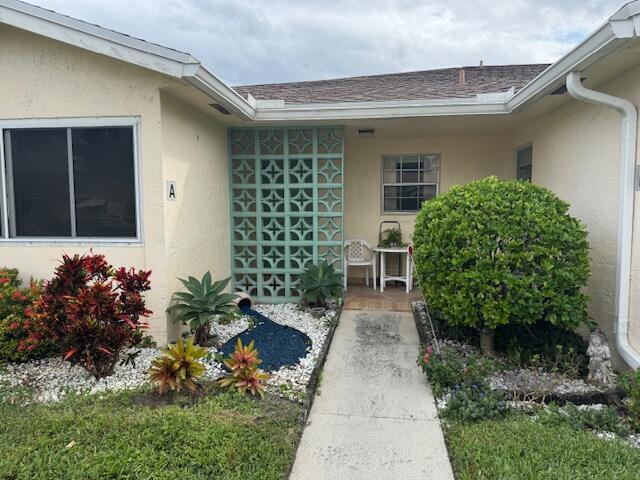 Foto del edificio - 5397 Lakefront Blvd