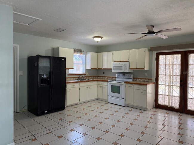 Foto del edificio - 412 River Blvd S
