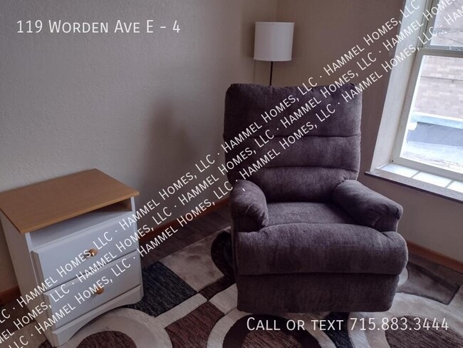 Foto del edificio - 119 Worden Ave E