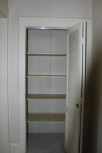 Building Photo - 600 E 21st St