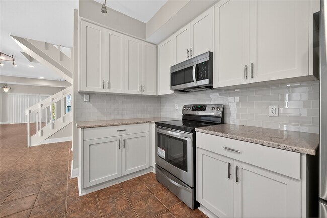 Building Photo - 12625 Memorial Dr